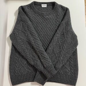 ✨Aritzia Sunday Best Peggy Knit Sweater✨